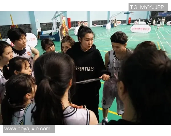 上海乒乓球队在冠军赛中的战术意识与团队协作表现分析 上海乒乓球队在冠军赛中的战术意识与团队协作表现分析