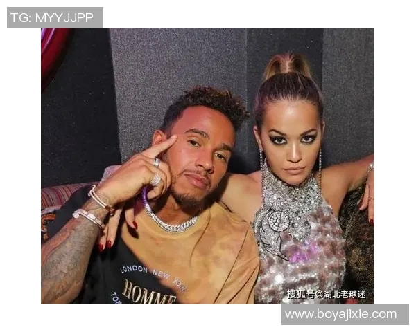 足球明星与名模女友的浪漫生活揭秘与时尚搭配技巧分享