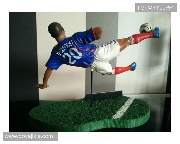 足球明星手办材料全解析从塑料到树脂的选择与制作技巧 足球明星手办材料全解析从塑料到树脂的选择与制作技巧