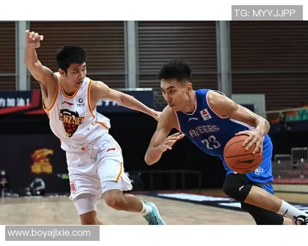 重庆篮球队与深圳篮球队赛后分析个人能力的深度对比与启示 重庆篮球队与深圳篮球队赛后分析个人能力的深度对比与启示